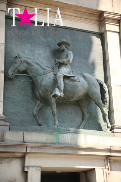 Барельеф Президента Улисса Гранта на внутренней части Триумфальной Арки в Бруклине.